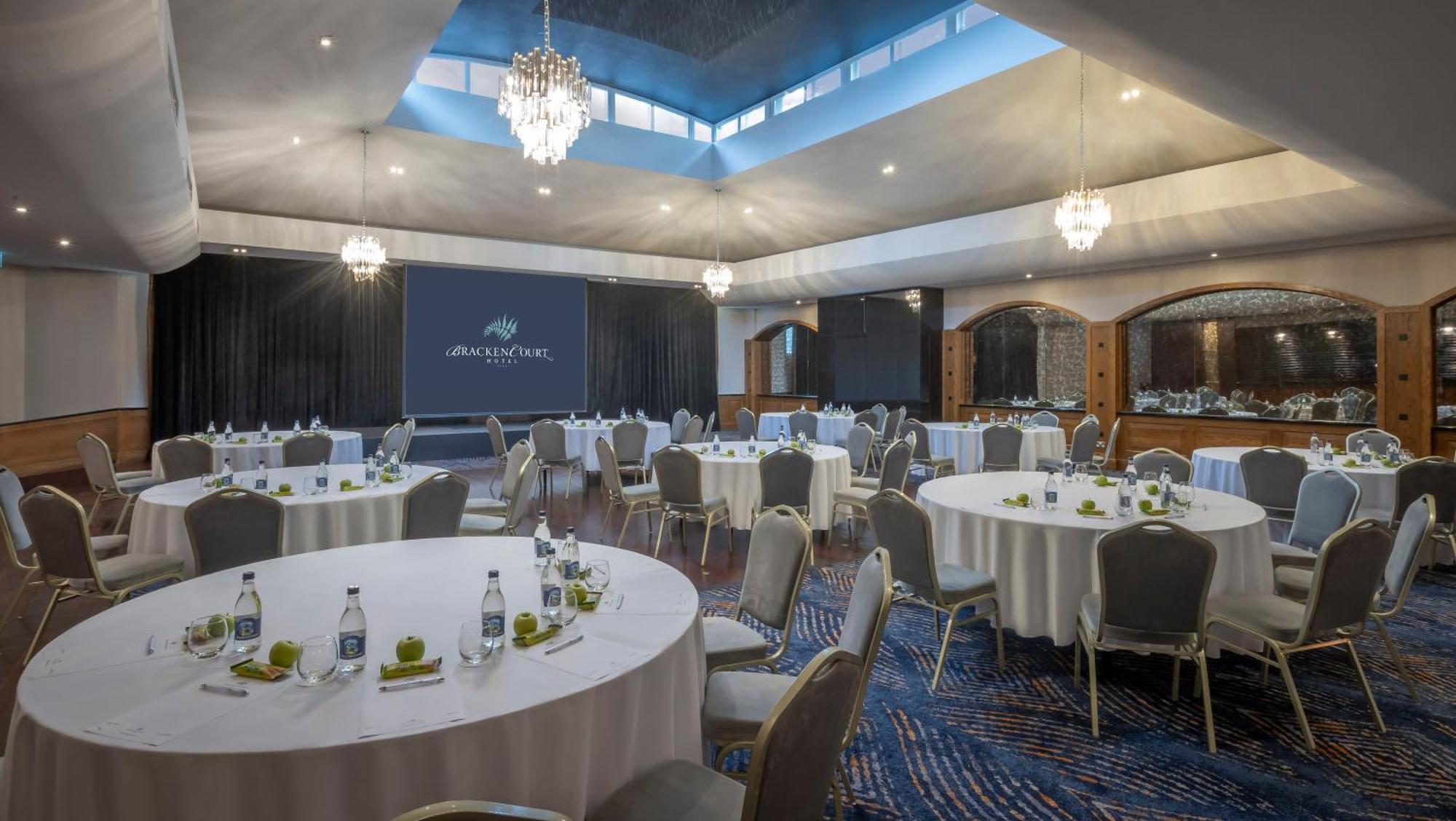Bracken Court Hotel Balbriggan Exterior foto